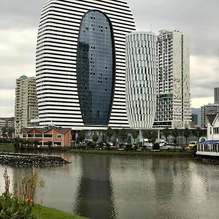 Sea Breeze In Batumi Apartment ภายนอก รูปภาพ