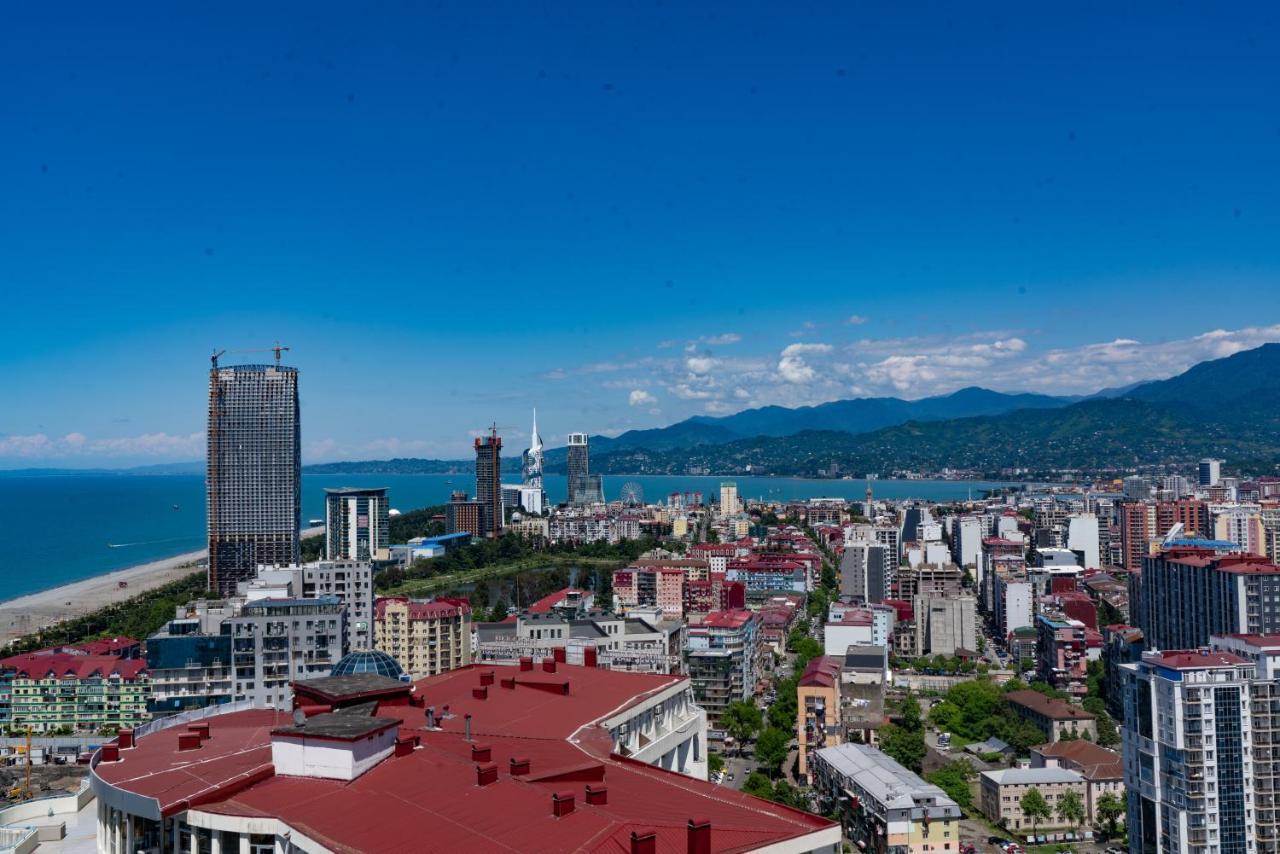 Sea Breeze In Batumi Apartment ภายนอก รูปภาพ