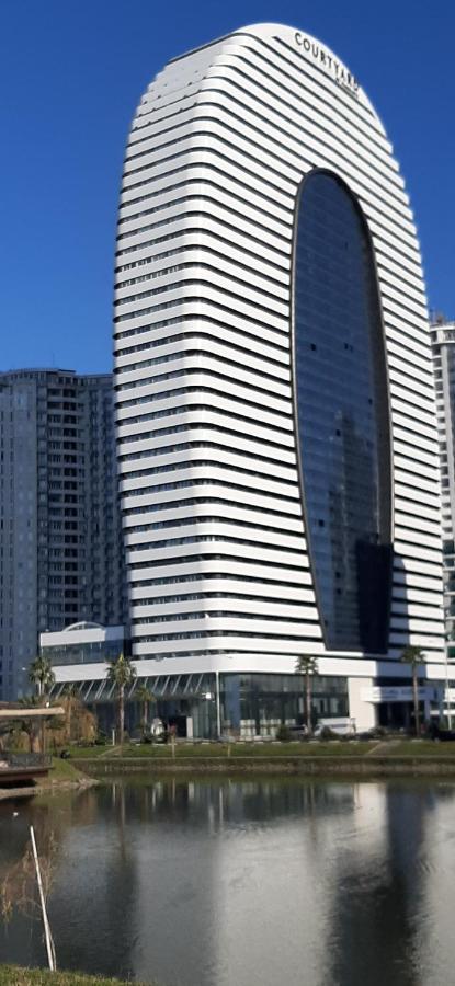 Sea Breeze In Batumi Apartment ภายนอก รูปภาพ