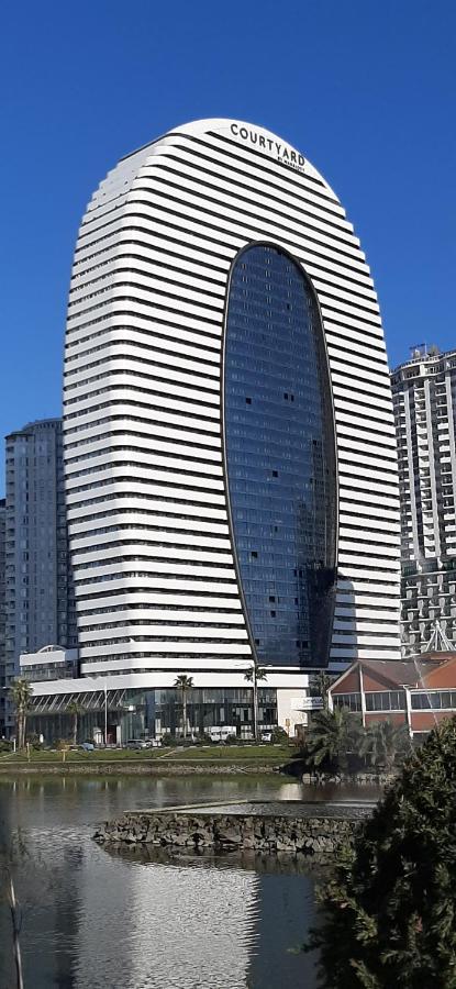 Sea Breeze In Batumi Apartment ภายนอก รูปภาพ
