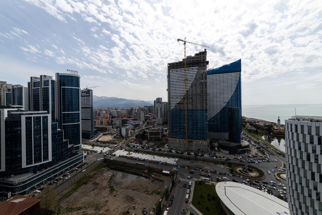 Sea Breeze In Batumi Apartment ภายนอก รูปภาพ