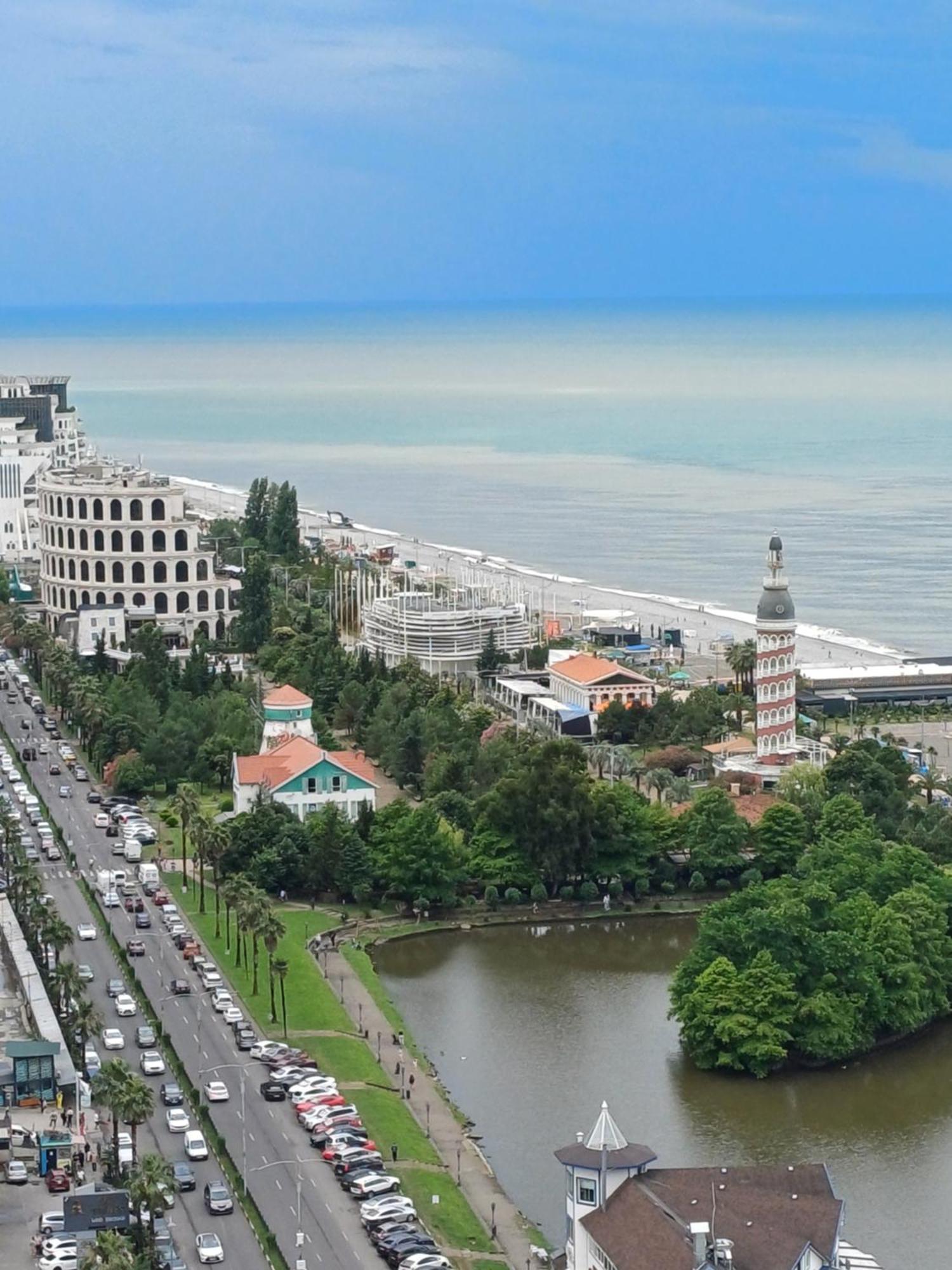 Sea Breeze In Batumi Apartment ภายนอก รูปภาพ